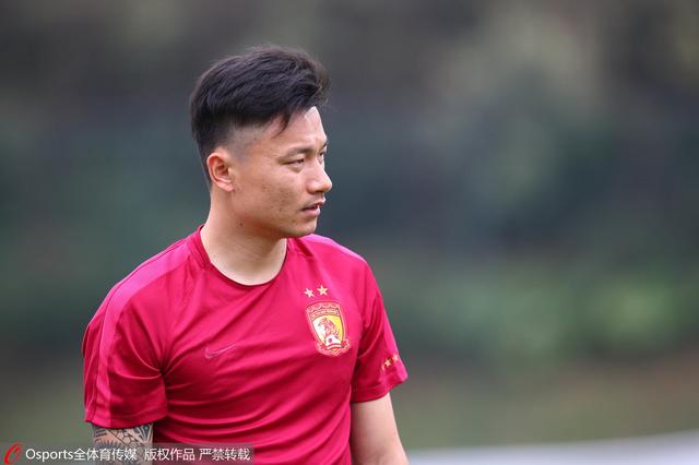 NT小组在模型上取了大约3000个点，从而得到了船的造型。